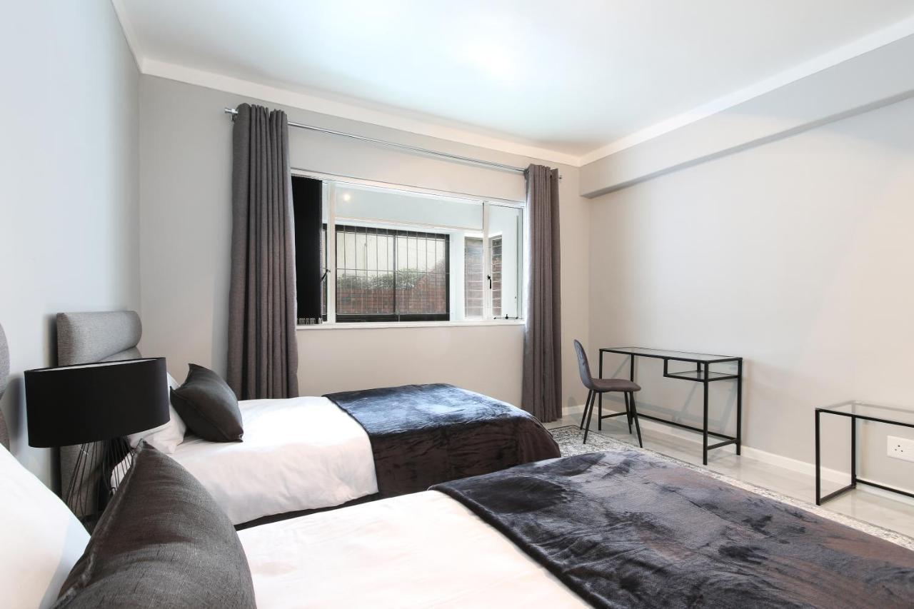 Nederburg, Sea Point, 2 Bed Apt - New เคปทาวน์ ภายนอก รูปภาพ