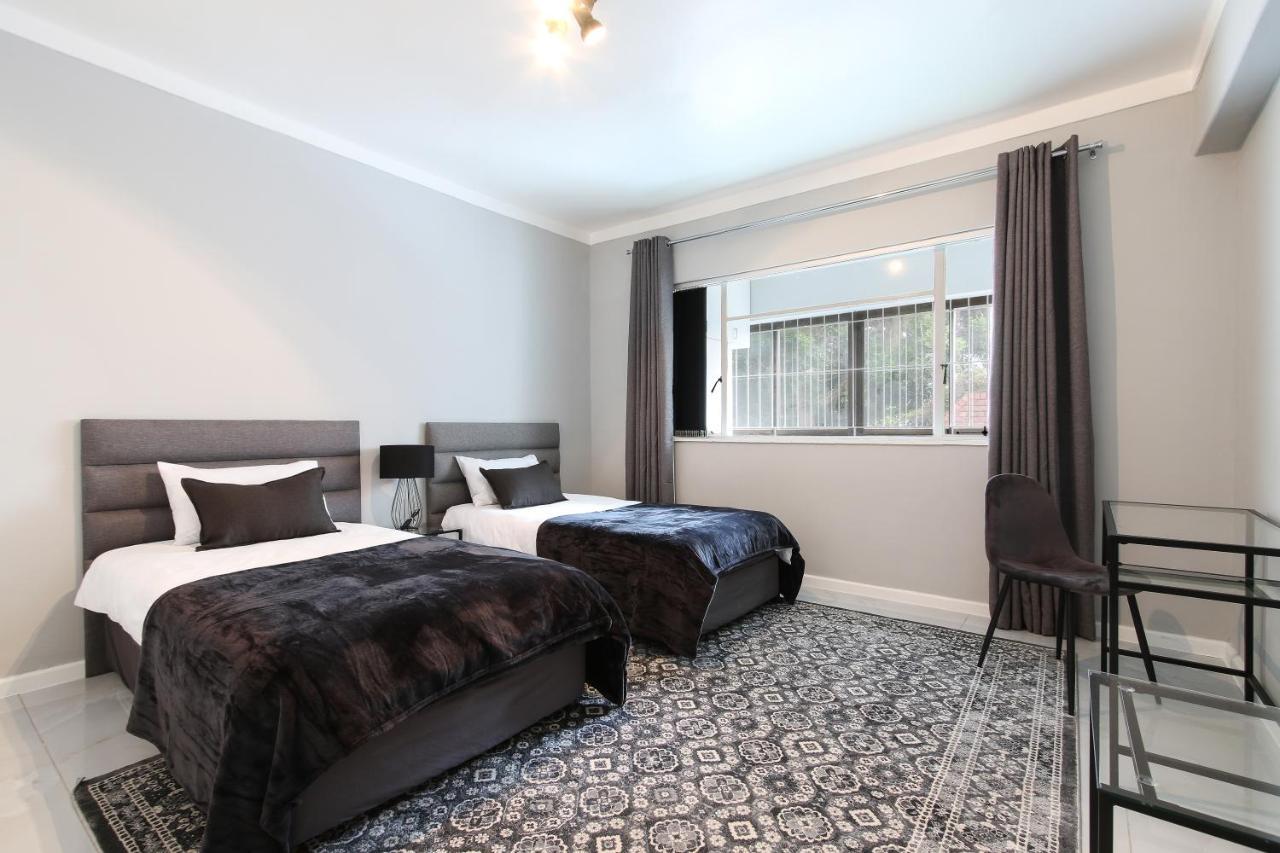 Nederburg, Sea Point, 2 Bed Apt - New เคปทาวน์ ภายนอก รูปภาพ